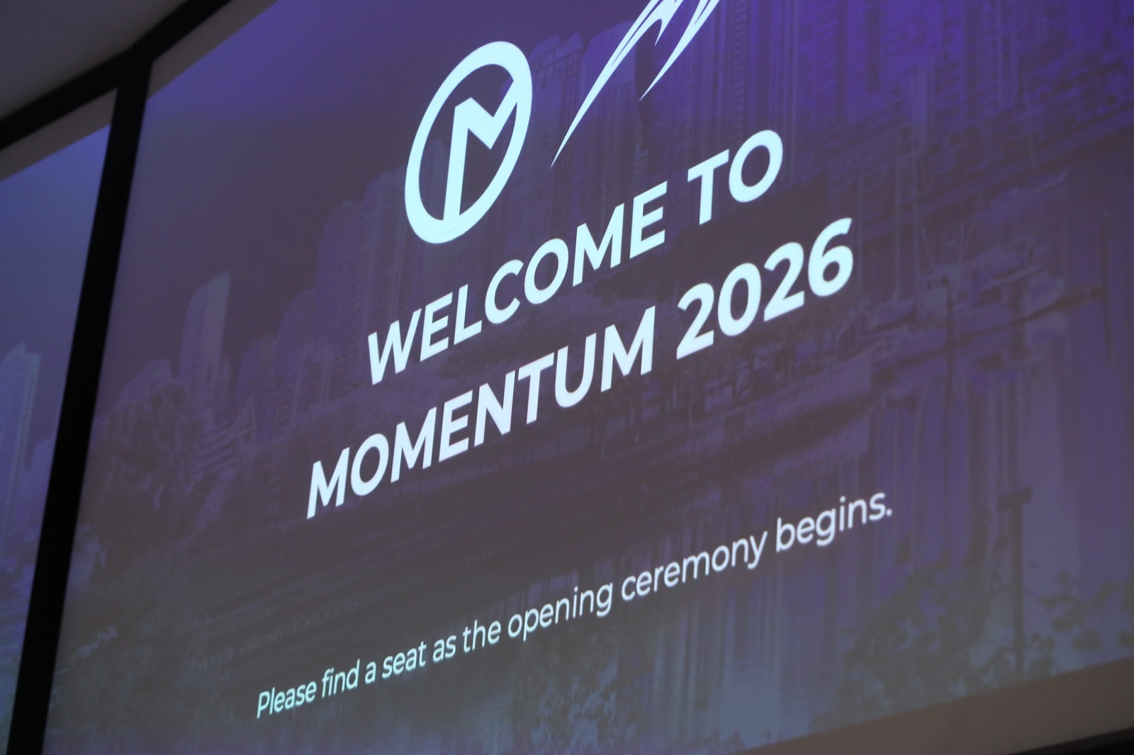 Momentum 2026 welcome screen before the opening ceremony